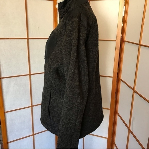 𝅺SNOZU fleece fuzzy jacket. Women’s size XL. Charcoal grey with white collar. - Picture 3 of 6